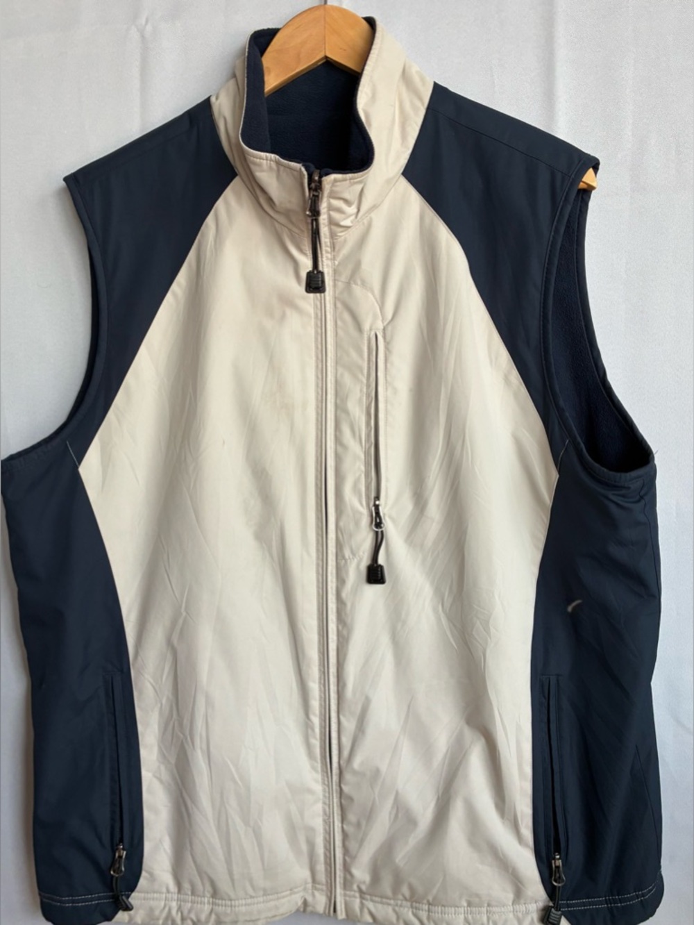 IZOD PERFORM mens size large vest